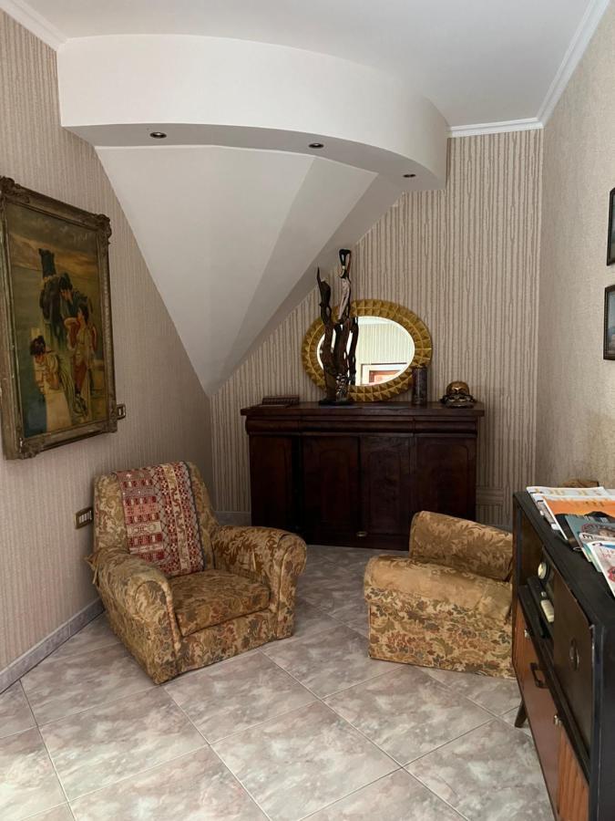 Casa Kamalei, Tra Plebiscito E Lungomare Lejlighed Napoli Eksteriør billede