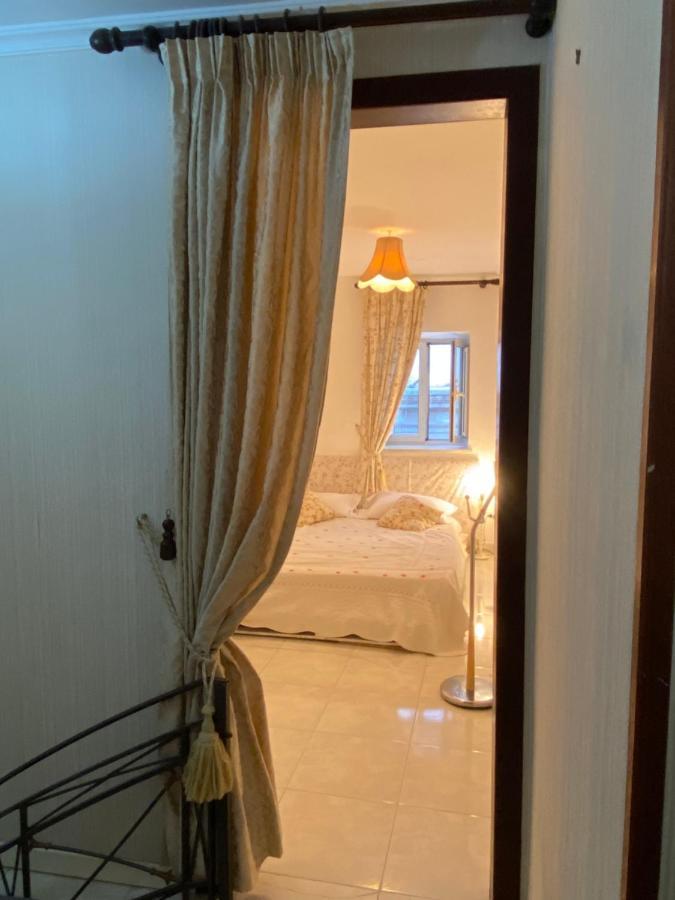 Casa Kamalei, Tra Plebiscito E Lungomare Lejlighed Napoli Eksteriør billede